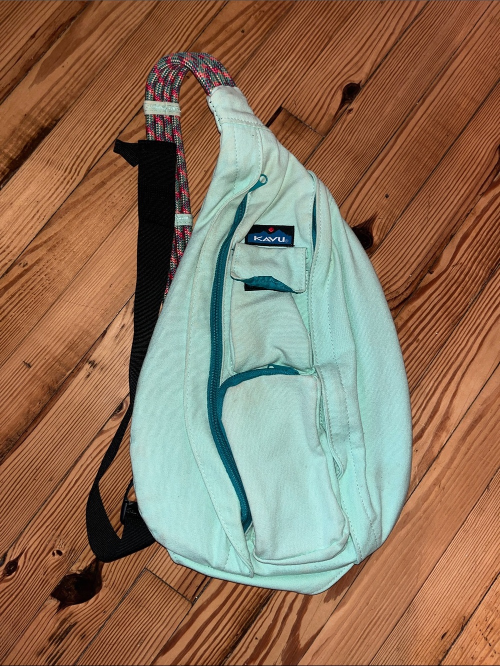 KAVU Sling Bag - Seafoam green